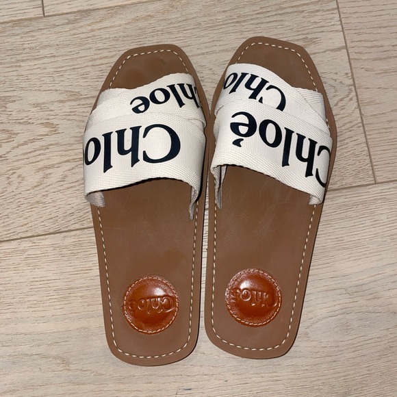 BOGO 50% Off - Chloe Sandals Size 6 - Picture 2 of 7